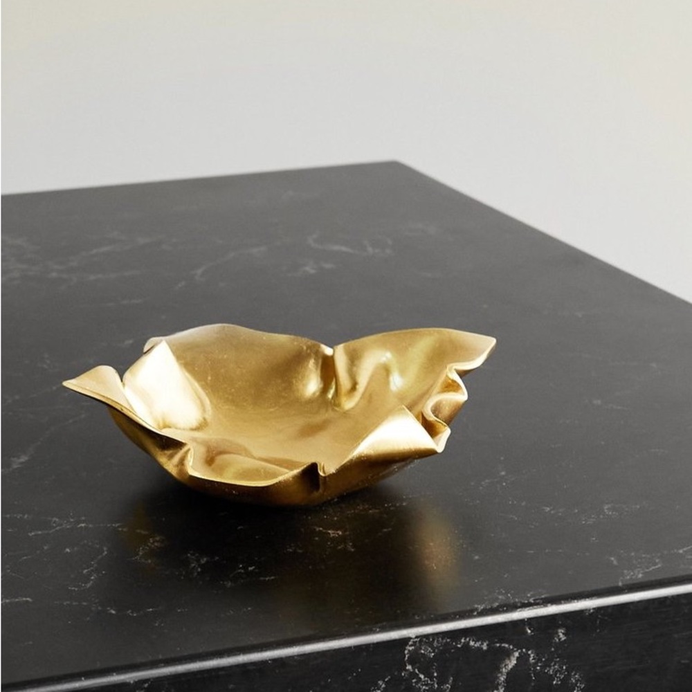 COMPLETEDWORKS GOLD FOLD BRUSHED BRASS SMALL DISH NWOT